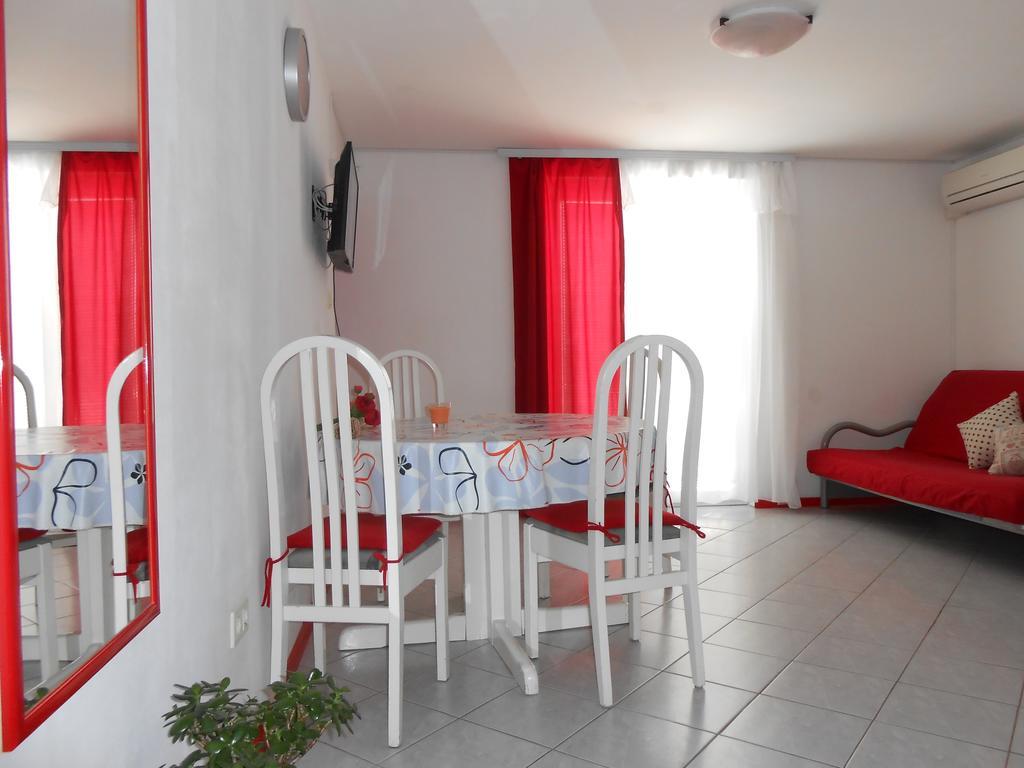 Boutique Apartments Julija ヴォディツェ エクステリア 写真